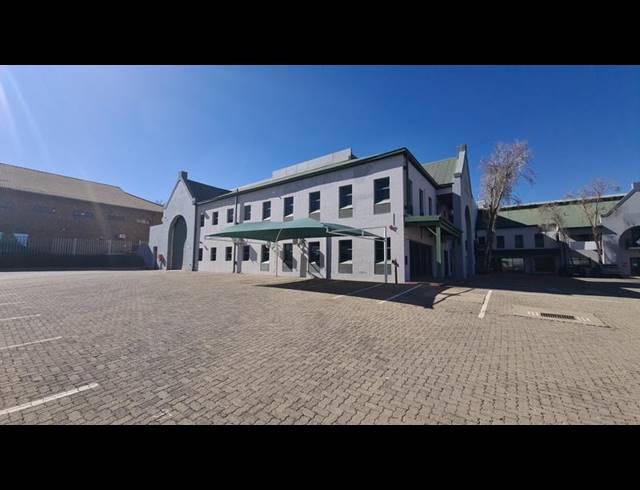 INDUSTRIAL PROPERTY TO RENT IN HALFWAY HOUSE